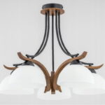 Lampa wisząca 5 punktowa ze szklanymi kloszami. BAFIA to klasyczne połączenie metalu, drewna oraz białego szkła.