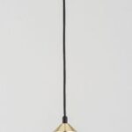 Lampa wisząca 1 punktowa z drucianym złotym kloszem, pozostałe elementy w kolorze czarnym.